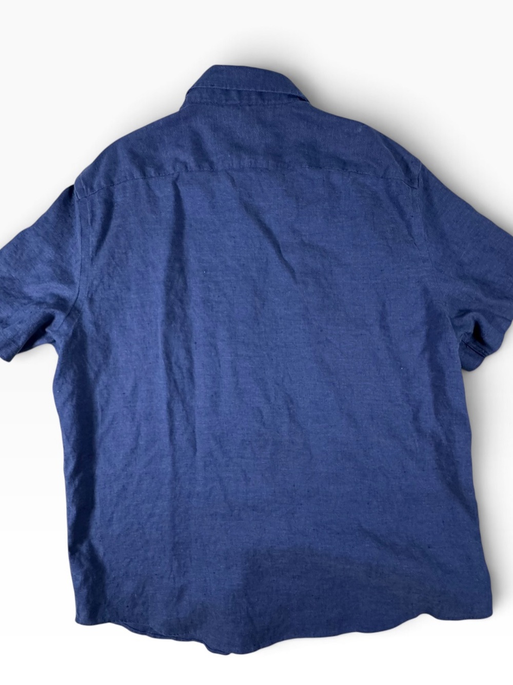 UNTUCKit Short-Sleeve Button Down Linen Shirt in Indigo Blue - Picture 8 of 8